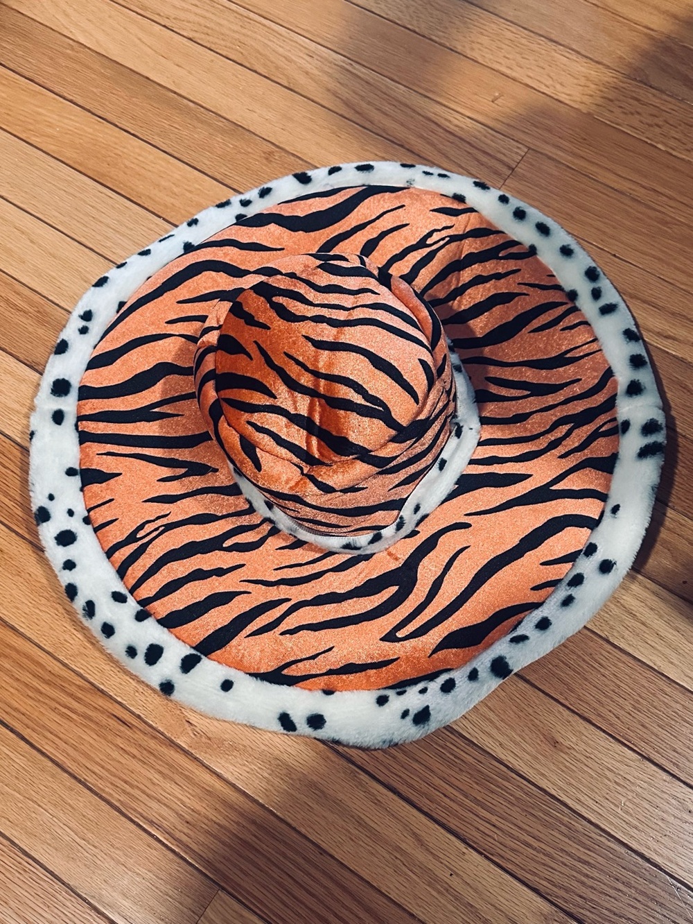 Orange Tiger Print Wide-Brim Hat with Faux Fur Trim - Picture 2 of 3